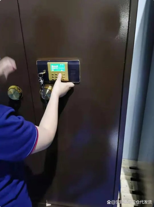 1669184976689152.jpg 1669184872709.jpg